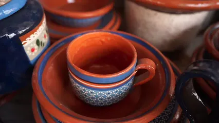 Horizontal video: Variety of pottery products on display 7948427. Duration: 19 seconds. Resolution: 1920x1080